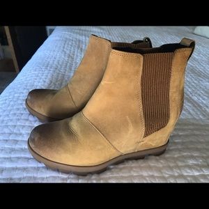SOREL Joan of Arctic Wedge II Chelsea boots